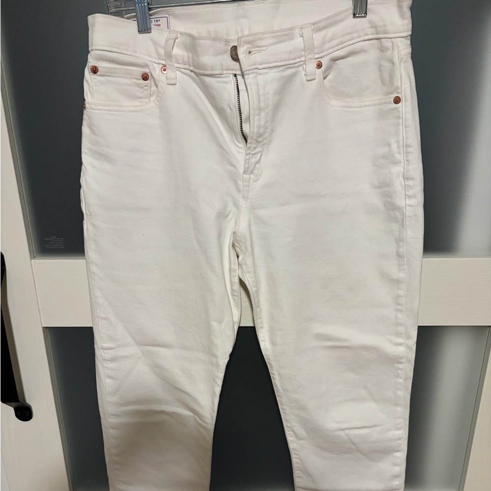 GAP White Girlfriend  Mid Rise Women’s Jeans 10r